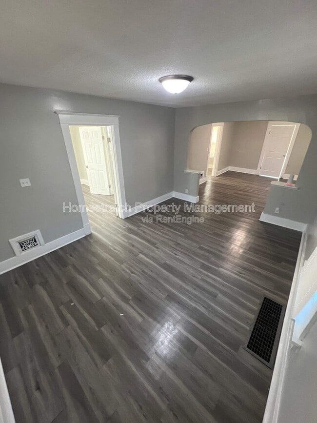 Photo - 7014 Edison Ave