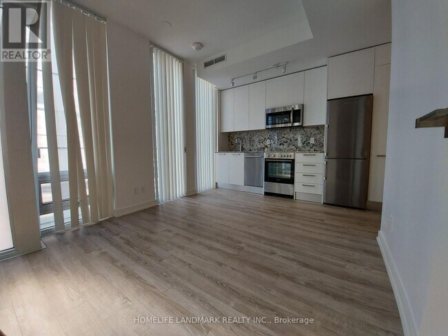 Photo - 28 Wellesley St E Unit 2210