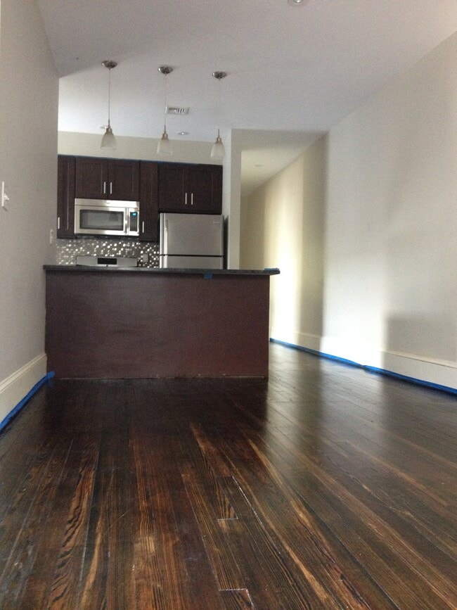 Photo - 7042 Chew Ave