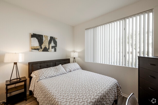 1BR, 1BA - 916SF - Second Bedroom