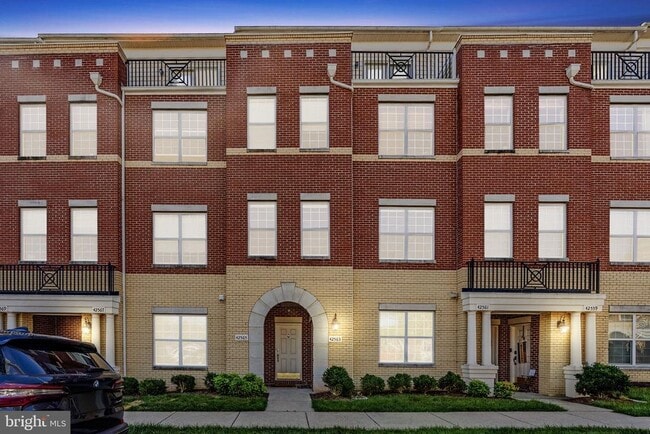 Photo - 42563 Highgate Terrace Townhome