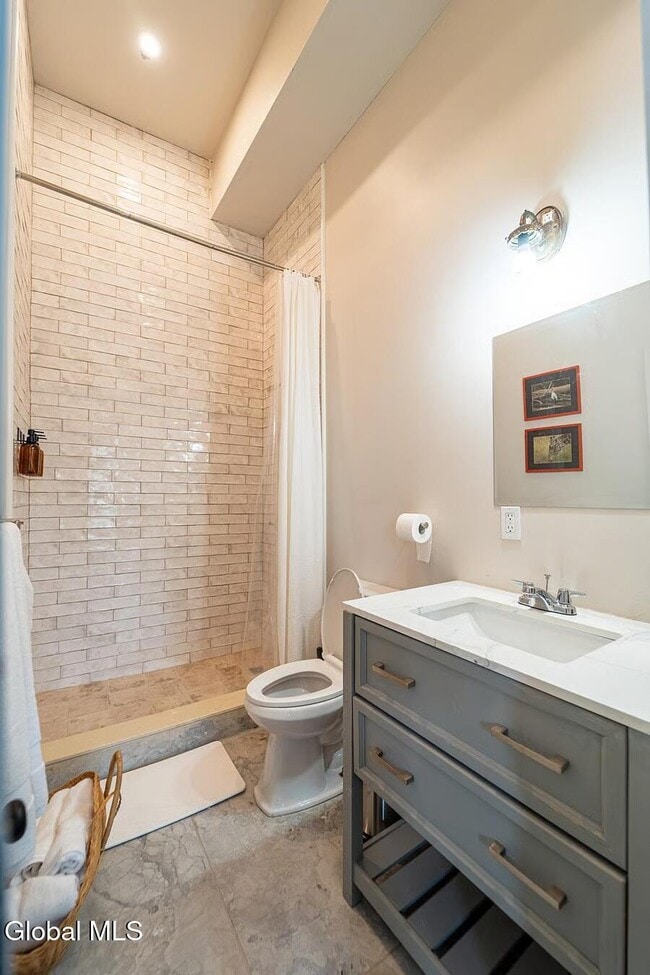 Photo - 240 Washington Ave Unit 1