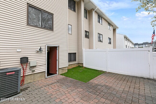 Photo - 173 Clubhouse Dr