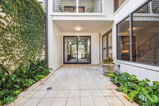 Photo - 40 River Hollow Ln