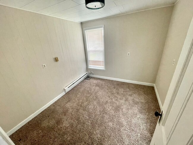 Photo - Nice 3 bed 1.5 bath house!