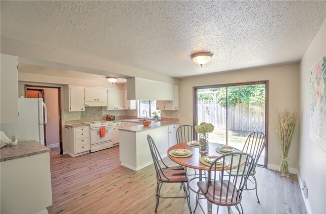 Photo - Desirable west side location! 2 bed/ 1.75 bath. Olympia school district