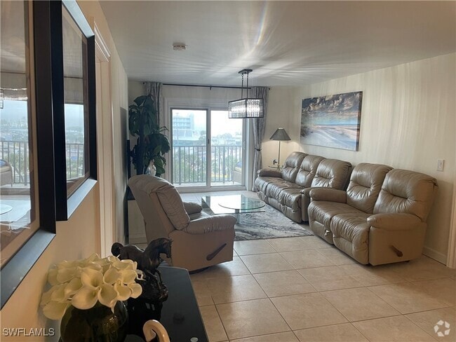 Building Photo - 1511 Estero Blvd Unit 504 Rental