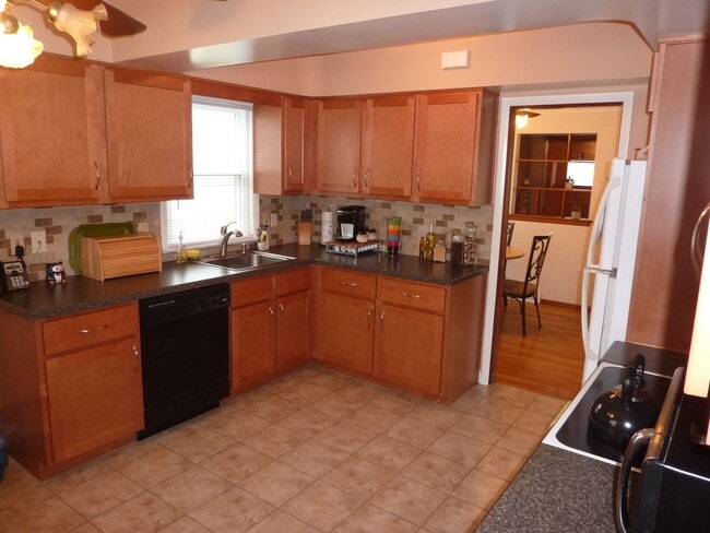 Photo - Mayfield Hts Ranch for Rent