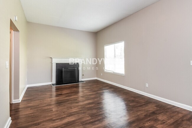 Photo - 2579 Charleston Terrace