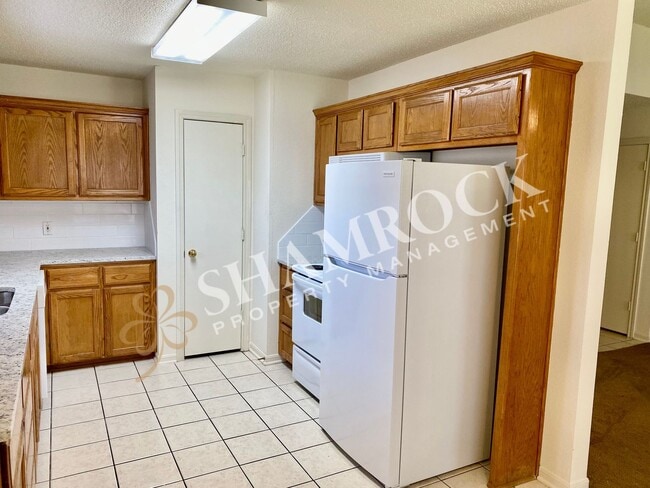 Photo - Cougar Ridge duplex!