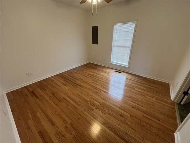 Photo - 309 Dixie Dr