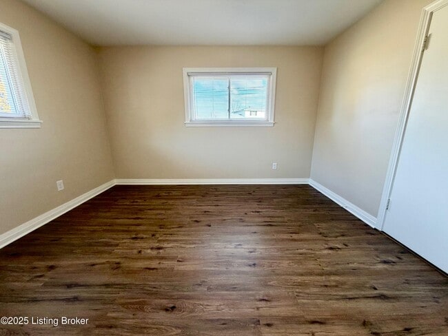 Photo - 5100 Miles Ln