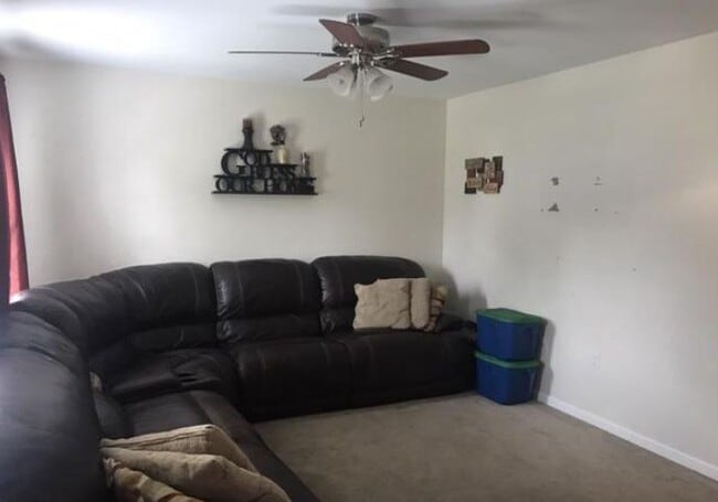 Photo - 812 Knoll Dr