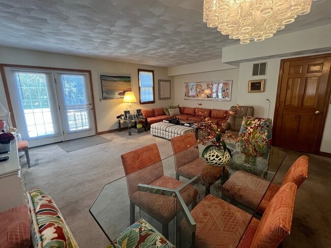 Photo - 1050 Chestnut St