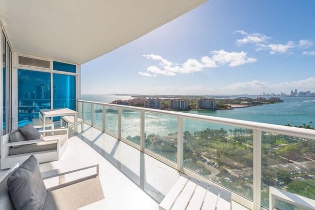 Photo - 100 South Pointe Dr Unit # 2101