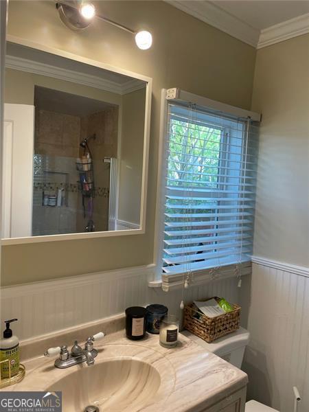 Photo - 1380 Monroe Dr NE