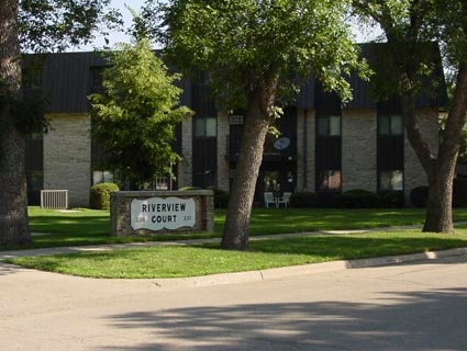 Riverview Court Apartments - Riverview Court Apartments
