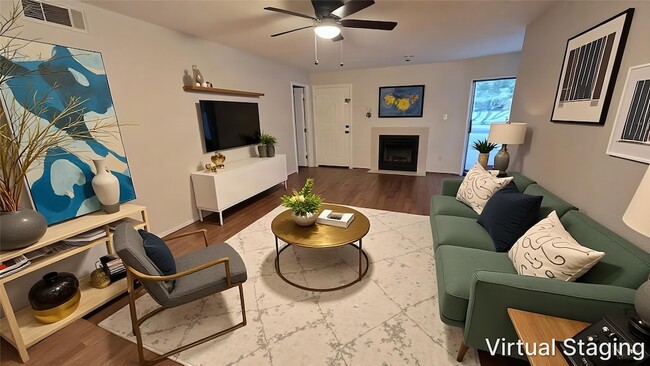 Building Photo - 10705 Braes Bend Dr