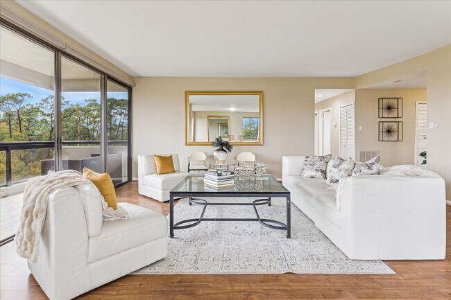 Photo - 49 Briar Hollow Ln Unit 505