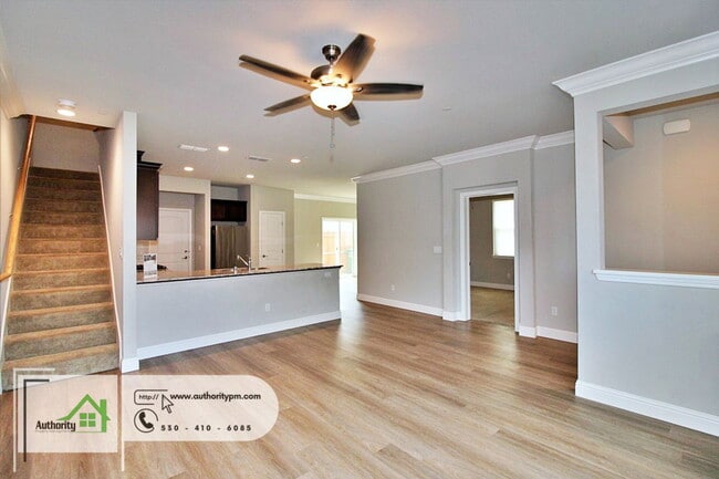 Photo - 867 Congaree Ln