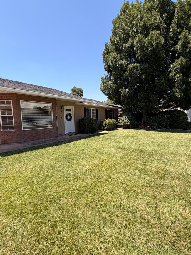 Photo - 1743 W Green Valley Ln