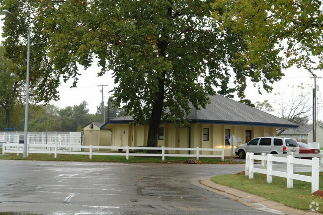 Photo - The Woodlands Apartments