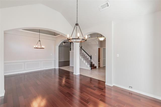 Photo - 615 Dorchester Dr