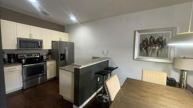 Photo - 8909 Shine Dr
