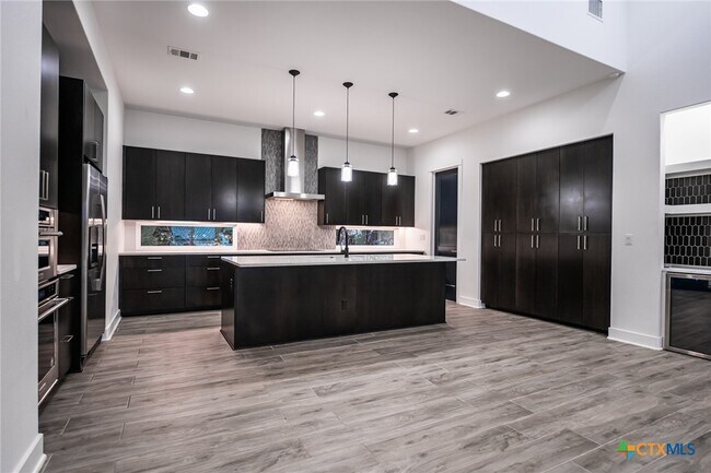 Photo - 2109 Bella Vista