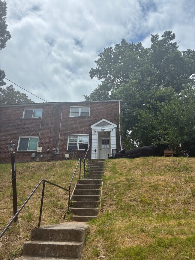 Photo - 5540 60th Ave