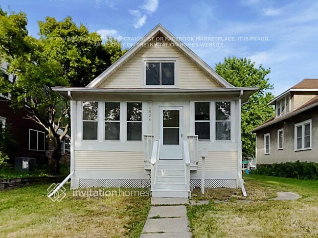 Photo - 1024 25th Ave SE House