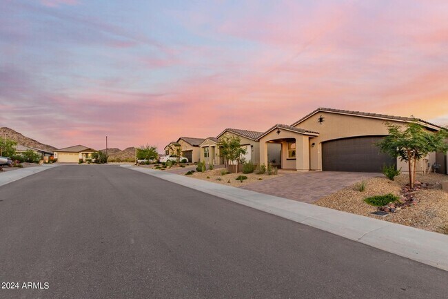 Photo - 17239 W Desert Sage Drive