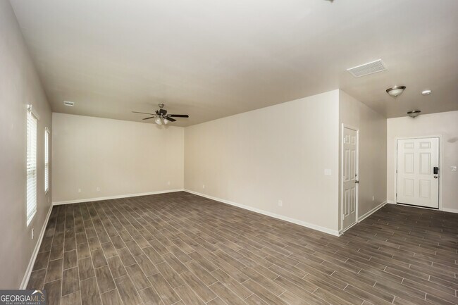 Photo - 2303 Clapton Ct