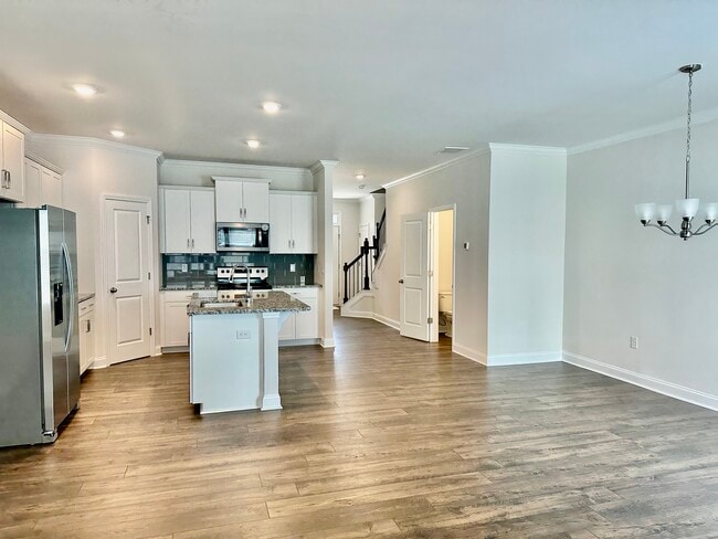Photo - 175 Creekview Rd