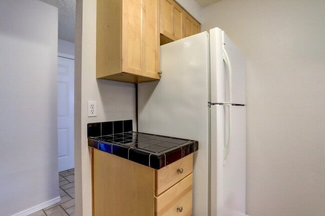 Photo - 2 Bedroom Home with Washer and Dryer INSID...