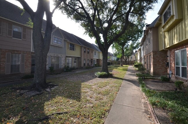 Photo - 8101 Amelia Rd