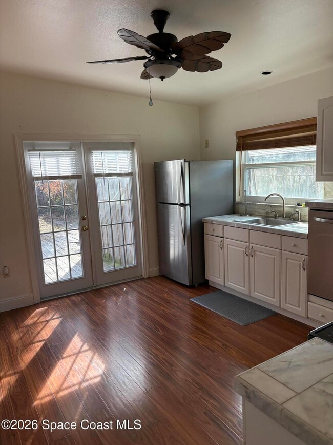 Photo - 385 S Brevard Ave