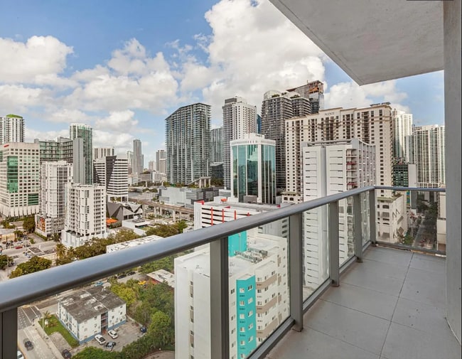 Photo - 1010 SW 2nd Ave Unit 2004