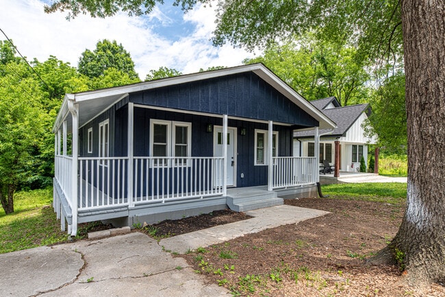 Photo - 101 Winstead St SW