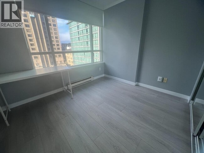 Photo - 438 Seymour St Unit 11F