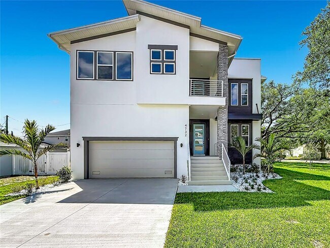 Building Photo - 4732 W Wallcraft Ave
