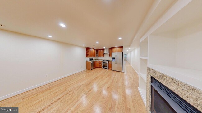 1462 Harvard St NW Unit 1