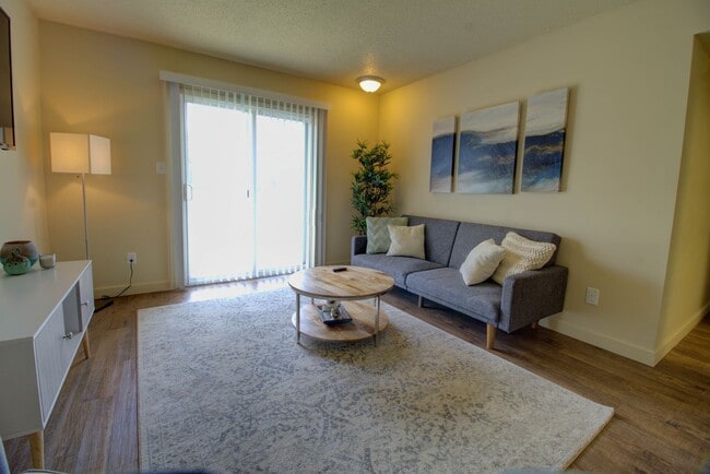 Photo - Stadium Apartments