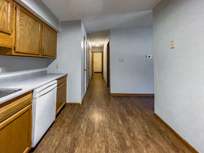 Photo - In-Unit Washer and Dryer - Walk the river ... Unidad 2015-09