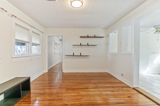 Photo - 1008 W Powhatan Ave