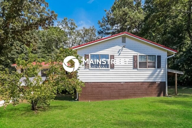 Photo - 3 Bedroom Pet-Friendly Home in MCCALLA, AL with Main Street Renewal