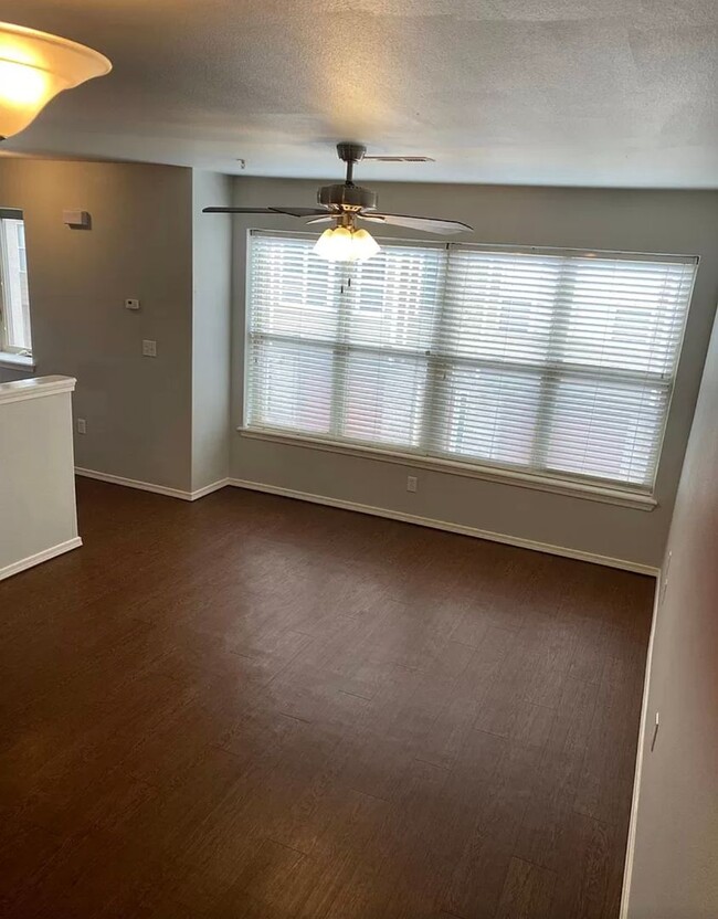 2-Bedroom, 2.5-Bathroom Townhome w/ Garage... - 2-Bedroom, 2.5-Bathroom Townhome w/ Garage...