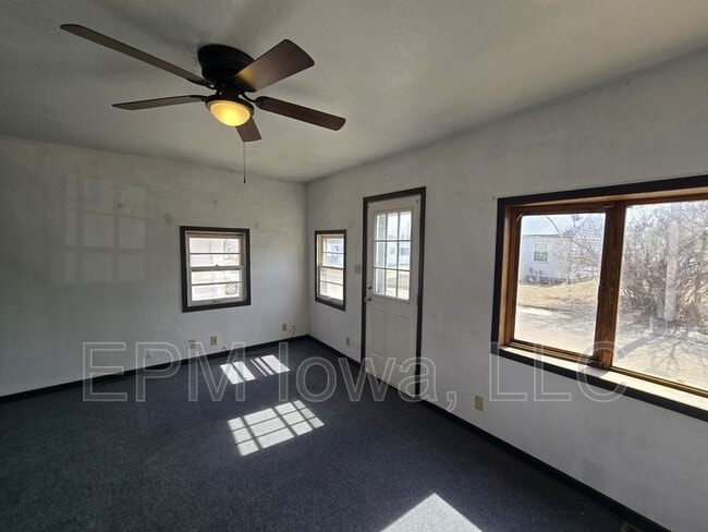 Photo - 516 Maynard Ave