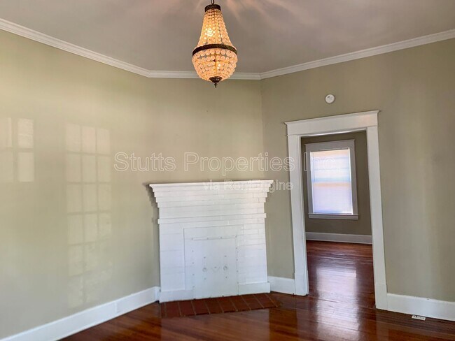 Photo - 409 N Poplar St Unit A