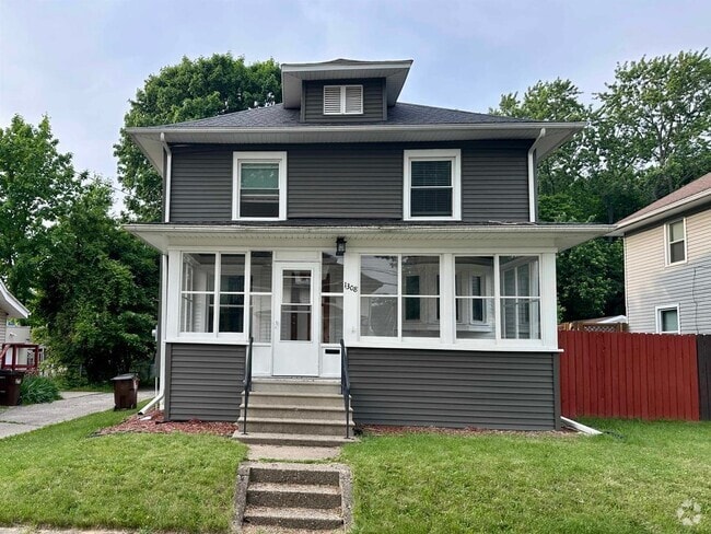 Building Photo - 1308 Leroy St Rental